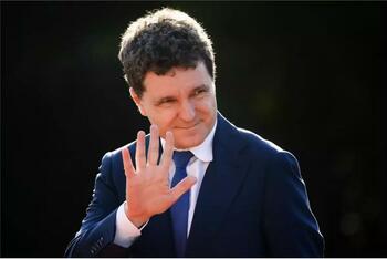 Diaconescu: 