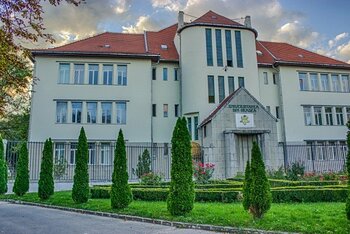 A început admiterea de toamnă la Universitatea din Oradea. Vezi câte locuri bugetate sunt disponibile