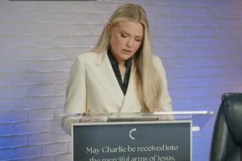 Discurs emoționant al văduvei lui Charlie Kirk. Erika s-a abţinut să nu plângă: „Puiule, tati te iubește atât de mult”