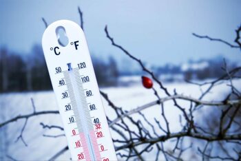 Final de august neobișnuit de rece. Meteorologii anunță temperaturi de până la 0 grade Celsius. Cât ține valul de frig
