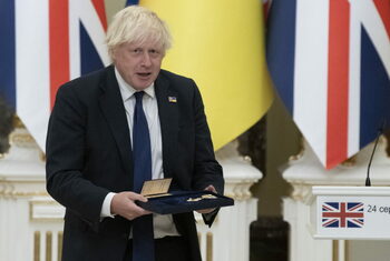 Boris Johnson critică primirea „grețoasă” a lui Putin de către Trump în Alaska. Fostul premier al Marii Britanii (…)