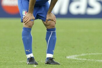 S-a operat pentru că era prea crăcănat! Drama campionului mondial ales de Mutu în echipa ideală a carierei lui