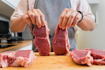 Cercetătorii din Singapore lucrează la carnea din microalge