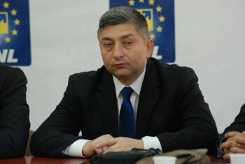 Supărat că nu a fost ales vicepreședinte al partidului, liberalul Alin Tișe cântă prohodul PNL: „Cooperativa (…)