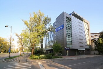 Întreg pachetul de acțiuni al Alpha Leasing România a fost vândut