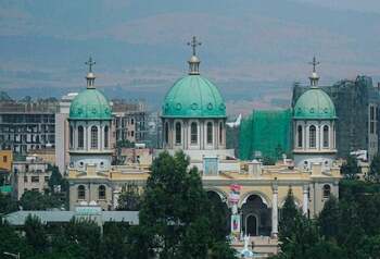 Creștinii îi sărbătoresc sâmbătă pe Sfinții Arhangheli Mihail și Gavril, conducătorii cetelor de îngeri. Zi de (…)