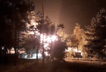 Explozie la Amara, unde săpăturile pentru o fântână au lovit o pungă de gaz subterană / Sute de oameni evacuați / (…)