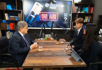 Emil Hurezeanu despre jurnalism, diplomație și viitorul României, în dialog cu elevii Laude-Reut, într-o ediție de (…)