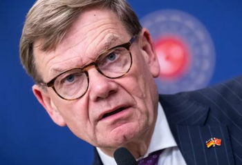 Ministrul de externe german anulează vizita în China neputând stabili nicio întâlnire. Germania se îndreaptă spre o (…)