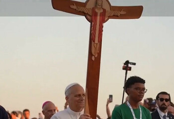 Un milion de oameni, prezenţi la slujba ţinută de Papa Leon pe un câmp de la periferia Romei