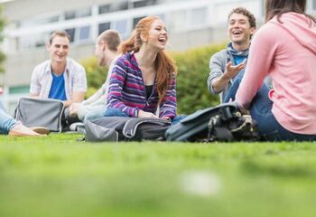 Au început înscrierile pentru Săptămâna Bobocilor. Evenimentul este dedicat noii generații de studenți ai UO