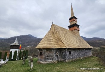 Roma Moldovei, Venețiile Făgărașului, Bucureștii Apusenilor. Sate cu nume rezonante și istorii controversate