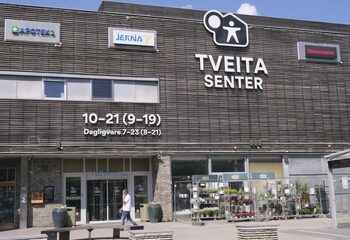 Suspect, ARESTAT în urma atacului armat din centrul comercial din Oslo. Individul s-a predat