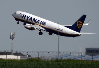 Trafic aerian întrerupt la Cluj după ce un pilot Ryanair a fost găsit inconștient