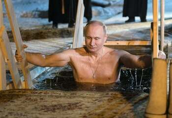 Putin a văzut cum arată „căpșuna tinereții”, la câteva zile după ce a discutat despre nemurire cu Xi Jinping