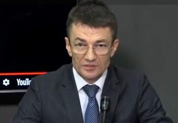 A fost reţinut pentru trădare un fost șef al serviciului de informații din Moldova. Vindea secrete despre România (…)