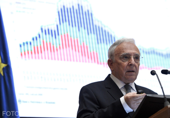 Răspuns surprinzător de la Mugur Isărescu: „Euro sub 5 lei? Vă fac o declarație pe care nu o face nimeni la BNR”