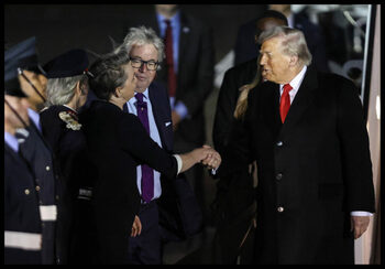 Donald Trump laudă familia regală britanică la banchetul de la Castelul Windsor
