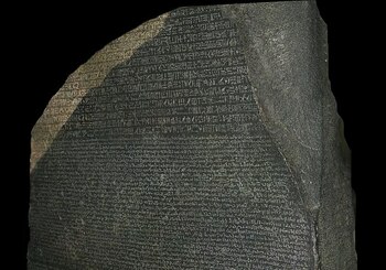 15 iulie: În urmă cu 226 de ani, a fost descoperită Piatra din Rosetta - cheia descifrării hieroglifelor egiptene