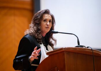 Natalia Intotero, la evenimentul „Tot adevărul despre violență!” organizat la Camera Deputatilor: Violența nu are (…)