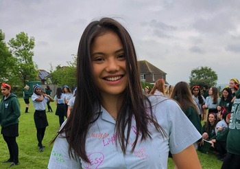 S-a despărțit de un milionar și a trecut la altul? Celebra tenismenă de origine română, Emma Răducanu, trăiește o (…)