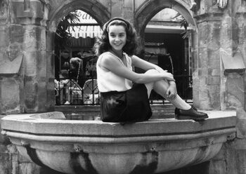 O mai ţii minte pe Lucelia Santos din telenovela ”Sclava Isaura”? Actriţa a împlinit 68 de ani, puţini îşi dau seama (…)