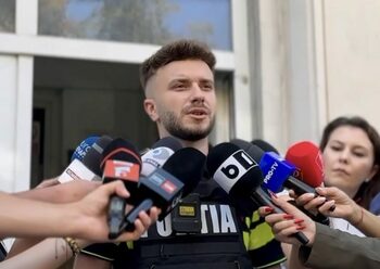 Polițistul Andrei, eroul care l-a prins pe agresorul livratorului, recompensat de MAI. A primit o mărire de salariu