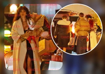 Răsfăț maxim pentru sărbătorita zilei! Ramona Olaru, „pierdută” printre buchetele de flori