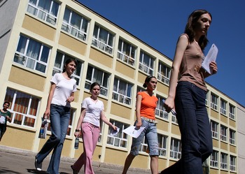 Barem Română Evaluarea Națională 2025. Subiectele de la examen vor fi afișate pe EDU.RO!