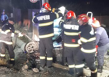 Cauzele accidentului de pe DN76. Un bărbat de 66 de ani a tăiat linia continuă pentru a intra într-o curte