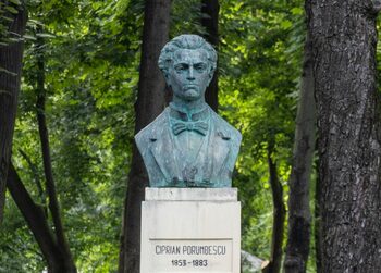 Ciprian Porumbescu, marele compozitor care a fost aruncat în temniţă pentru dragoste de ţară. A murit de tânăr, (…)