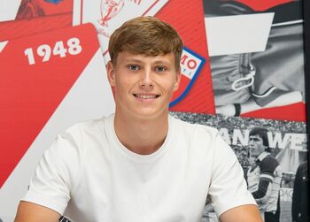Transfer oficial la Dinamo chiar în ziua în care începe Superliga. Poate intra direct titular