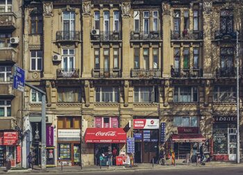 Vești bune pentru micii comercianți: se schimbă legea. Categoriile care vor plăti mai puține taxe