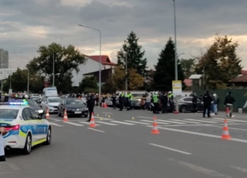 Fiul femeii care a murit pe trecerea de pietoni din Berceni parcă a prevestit tragedia. Ce a făcut în acele momente
