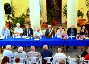 Două volume legate de istoria oraşului Ştei au fost lansate de Zilele Oraşului, la Casa de Cultură „Miron Pompiliu”