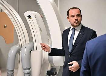 Ministrul Sănătății: 30 de adulţi şi 13 copii – pe lista de aşteptare pentru tratamente în străinătate; MS va primi (…)