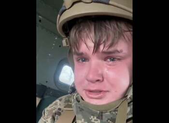 Videoclipurile cu soldați ucraineni plângând sunt false – anchetă DW