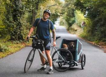 Maratonul care schimbă destine: Un fost militar pornește într-o cursă de 700 km pentru a promova adopția câinilor