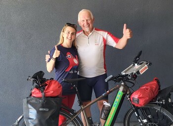 Austriacul Franz Kofler, cu bicicleta în România pentru a se antrena alături de copiii antrenați de Alina Dumitru