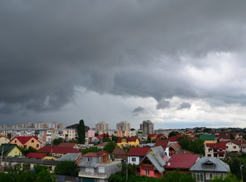 Cod portocaliu de vijelii în mai multe judeţe din ţară
