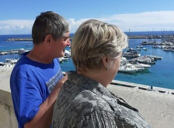 Cine este muncitorul român scos de sub dărâmături, după prăbuşirea Torre dei Conti din Roma. Soţia sa nu s-a mişcat (…)