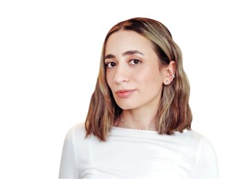 Oana Ioniţă, ZF: Profesionistul cu portofoliu sau influencerul cu vizibilitate? Competiţia nedreaptă care (…)