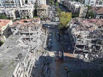 Atacuri mortale în Gaza City, pe fondul avansului forţelor israeliene