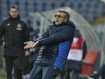 De ce are frisoane Eugen Neagoe înaintea meciului cu Metaloglobus, ultima clasată din Superliga. Marea problemă a (…)