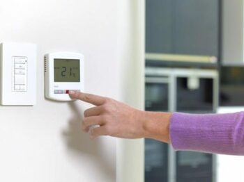 Termostatul centralei: Unde trebuie să îl pui dacă stai la bloc sau la casă pentru a face economii toată iarna, fără (…)