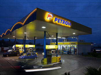 Rezultatele operaţionale ale Petrom nu surprind piaţa. Urmează o perioadă de prudenţă înainte de revizuirea (…)