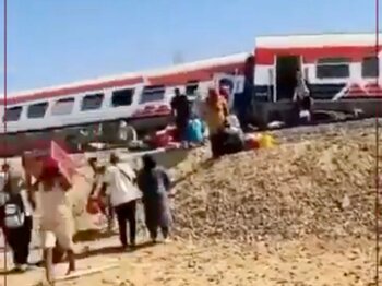 Tragedie feroviară în Egipt: cel puţin trei morţi şi aproape 100 de răniţi după deraierea unui tren de pasageri