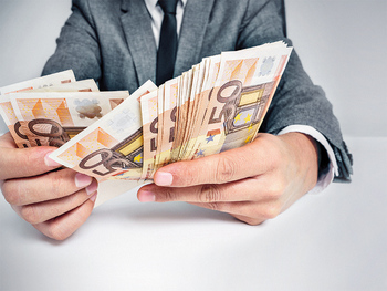 Dacă viaţa în 2025 înseamnă reduceri de cheltuieli, ar trebui să fim atenţi la lucruri care înainte nici nu păreau (…)