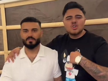 Cum a reacționat Alberto Guță când fanii i-au spus că Jador îl ia la mișto? I-a dat replica manelistului pe loc: (…)