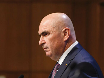 Bolojan le-a cerut reprezentanţilor instituţiilor subordonate Guvernului propuneri de reorganizare